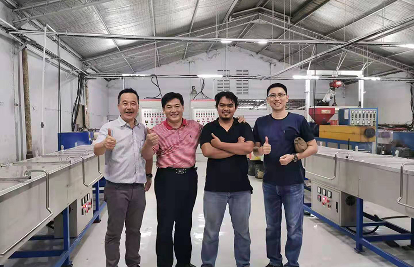 2019年7月，鲁普耐特机械前往印尼为客户安装调试设备，得到客户一致好评