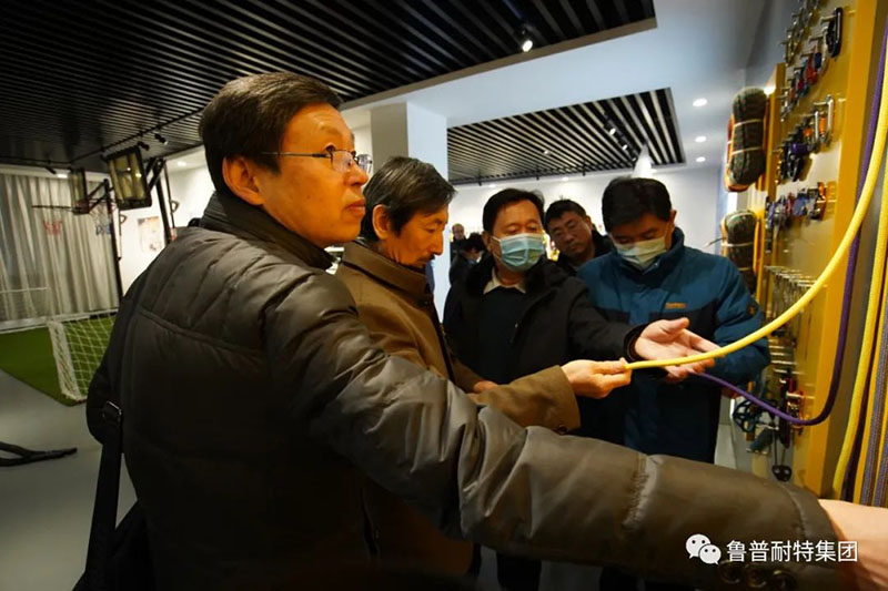 收丝机.jpg 收丝机.jpg